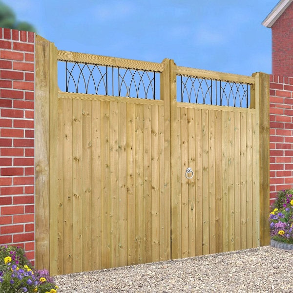 Windsor Timber Driveway Gate – 1800mm High