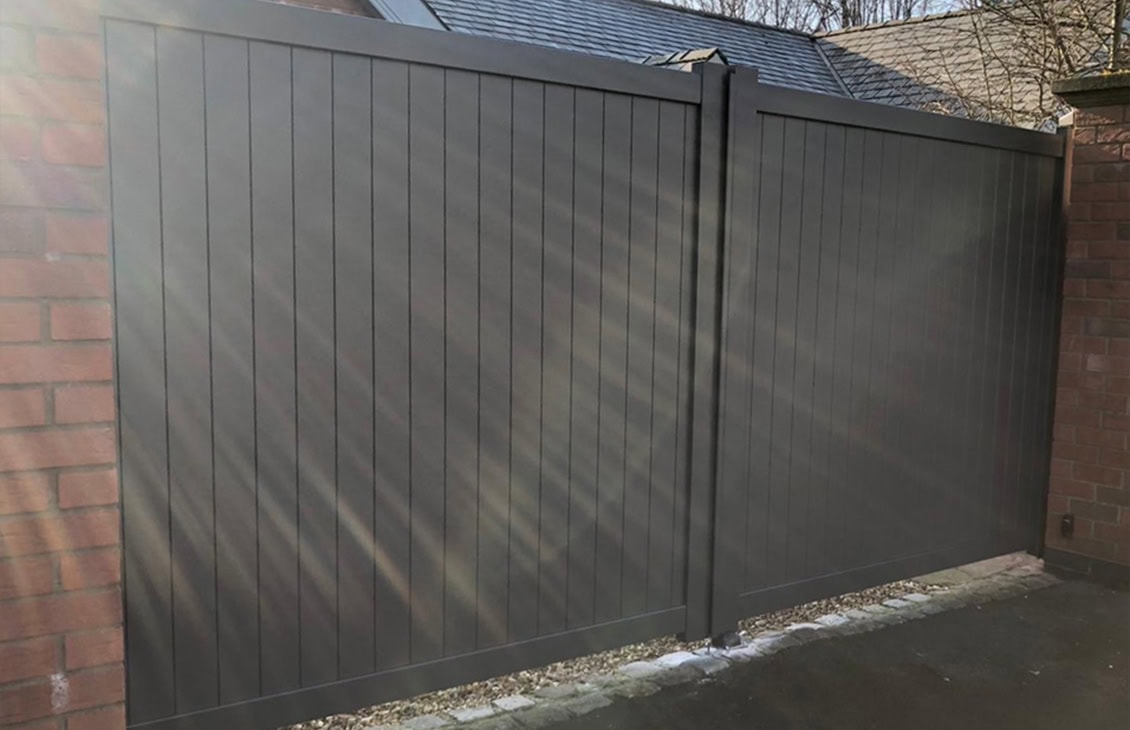 Double Swing Gate - Solid vertical infill flat top
