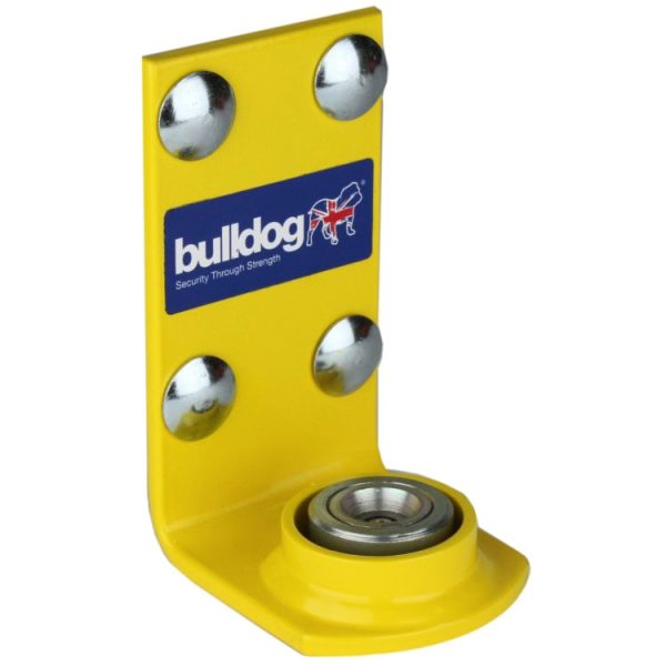 Bulldog GD400 garage door lock, a black steel bar lock with a key
