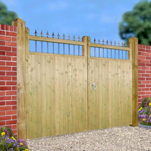 Hampton Timber Driveway Gate – 1800mm High